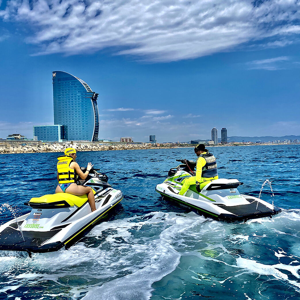 Lassdive - Moto d'aigua i jet ski de lloguer a Barcelona