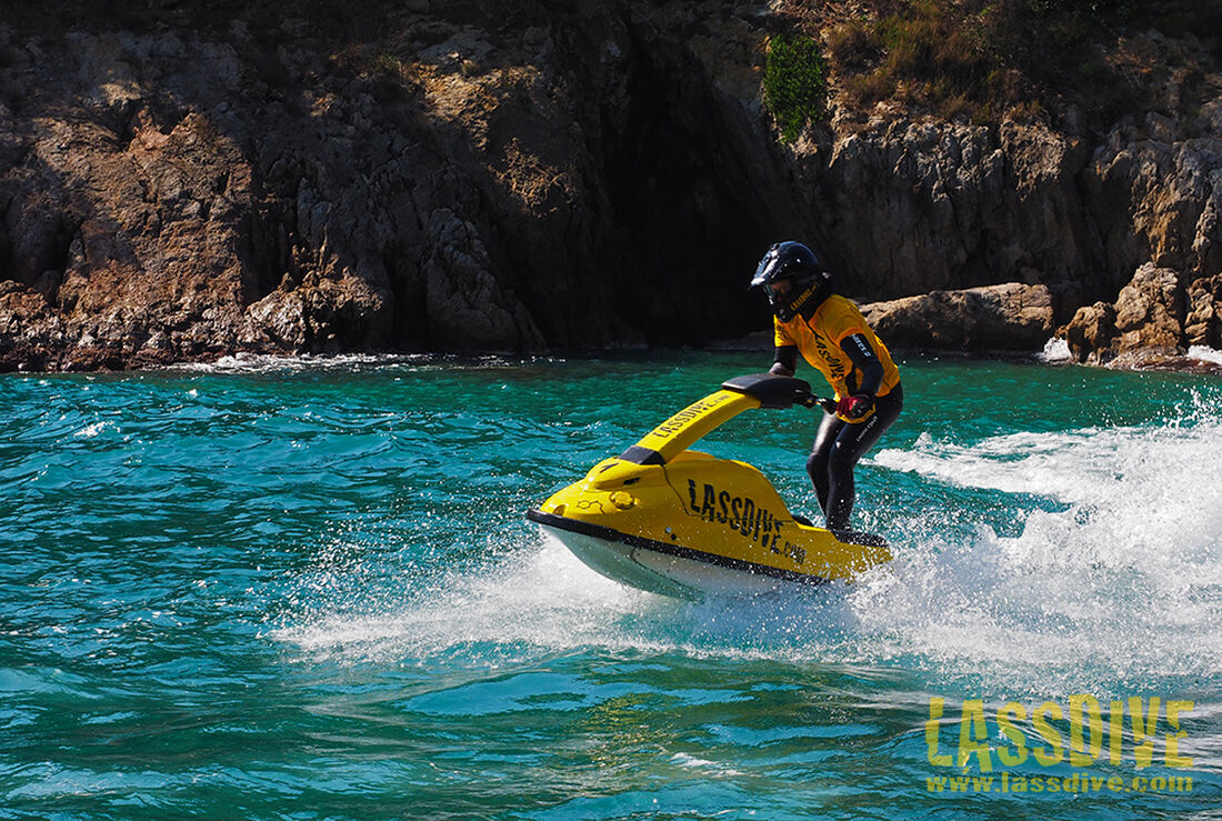 Lassdive - Stand Jet rental in Garraf, Barcelona
