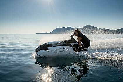 Lassdive - Looguer de Stand Jet a Empuriabrava, Costa Brava