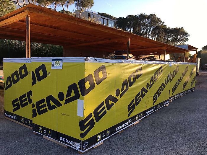 Do you want to be the first one to ride the new 4 Seadoo jet skis of Lassdive?