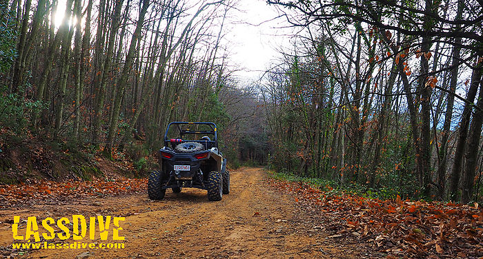 Girona buggy routes with autumm vibrations