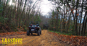 Girona buggy routes with autumm vibrations