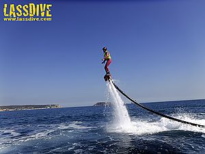 Flyboard, l'esport aquàtic de moda d'aquest estiu