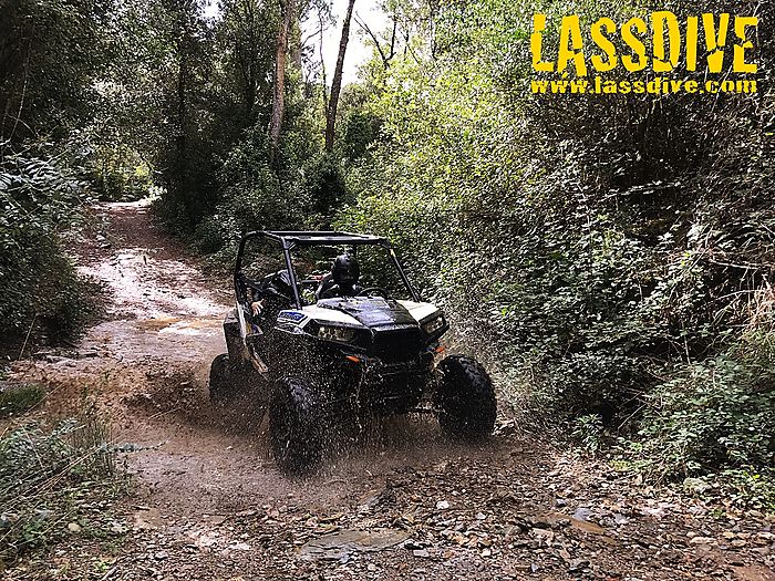 Nature, 4x4 driving skills, water and mud