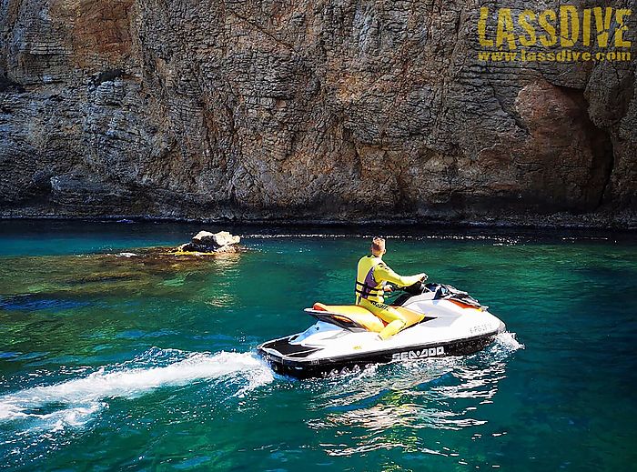 Lassdive, el alquiler de motos de agua de la Costa Brava